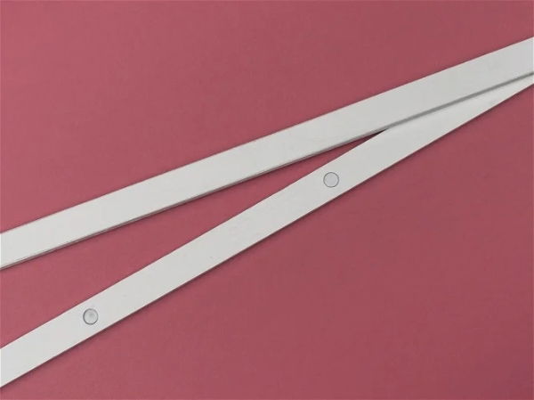 Poster Hanger White 635mm (For 24 inch) 10414